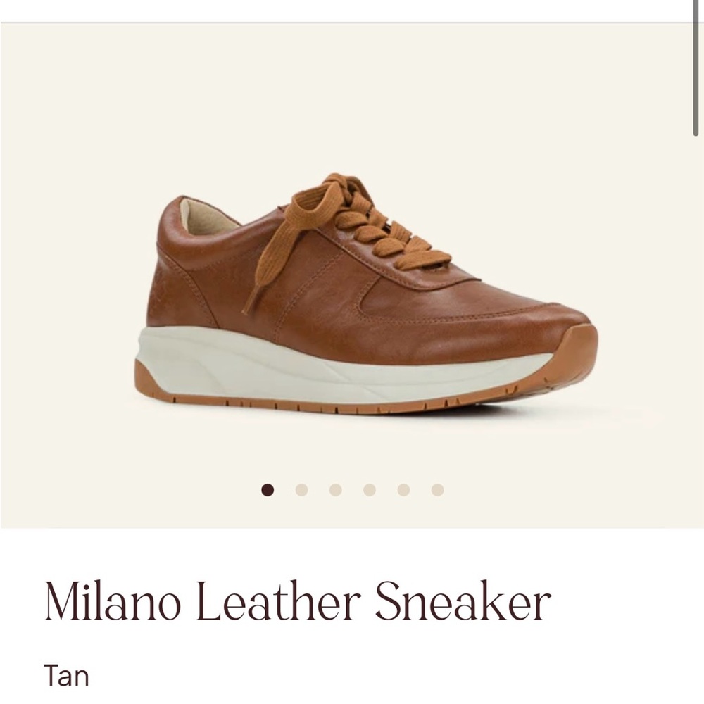 NWT Patricia Nash Tan Leather Sneakers